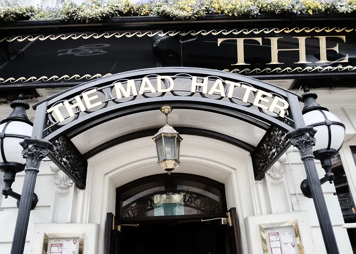 The Mad Hatter Hotel Лондон